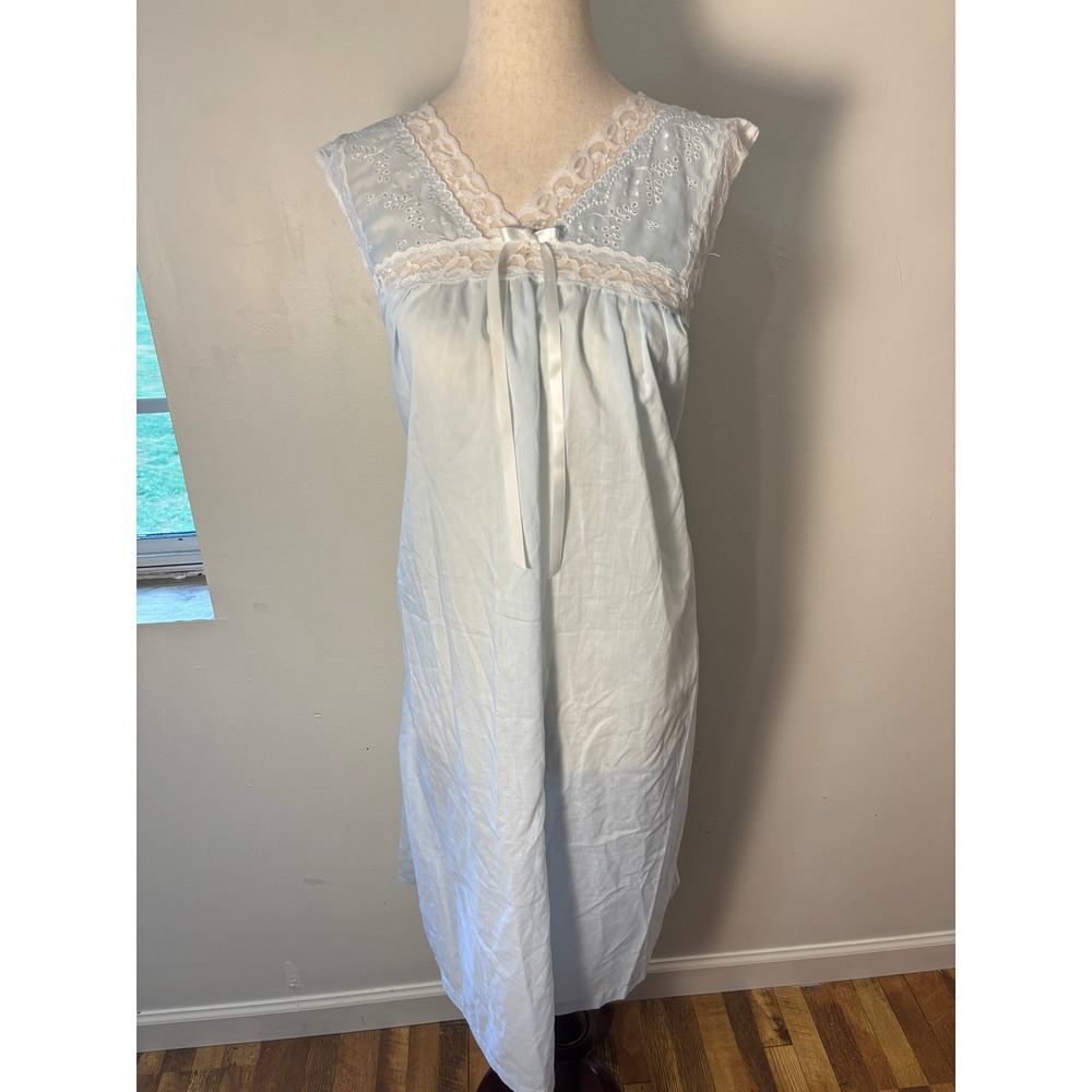 Vintage Whispers Blue Nightgown Lace Eyelet Sleeveless USA Medium Cottagecore